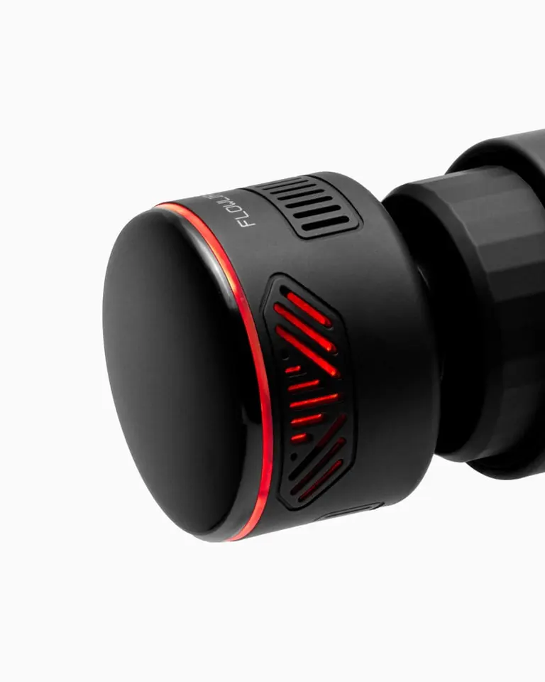 Flowgun Heat thermal massage head with a black finish and red LED indicator for integrated heat therapy.